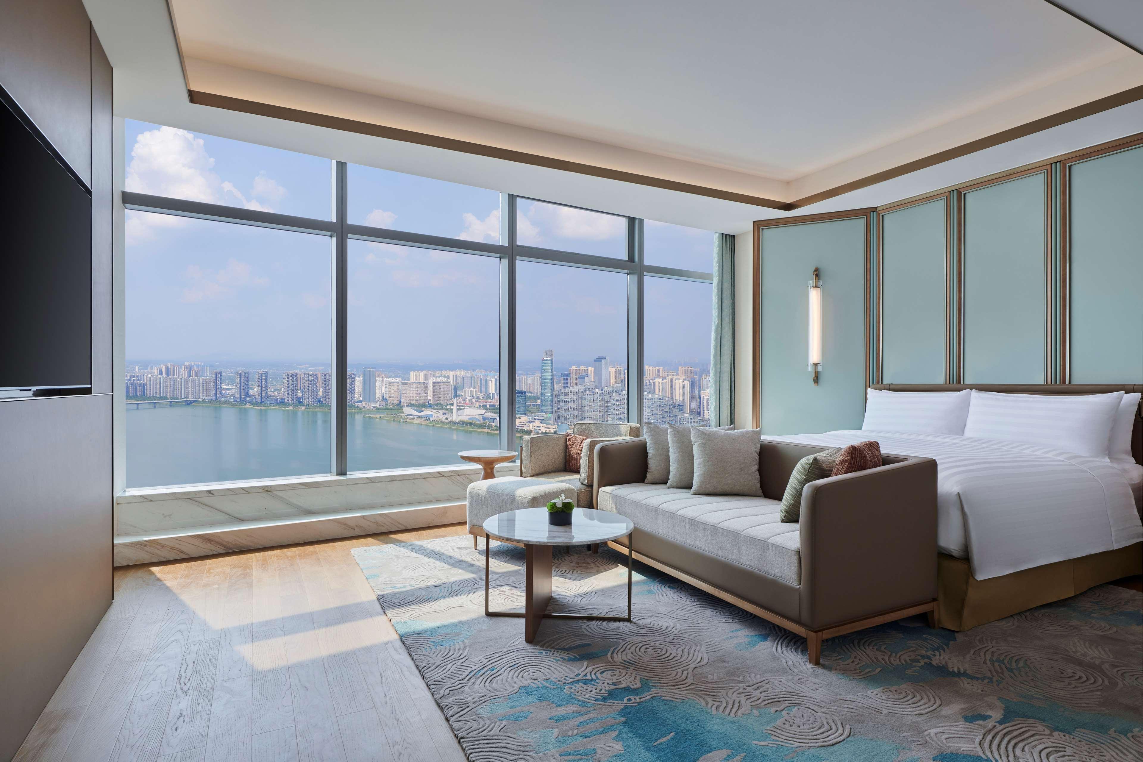 Hilton Changsha Riverside Exterior foto