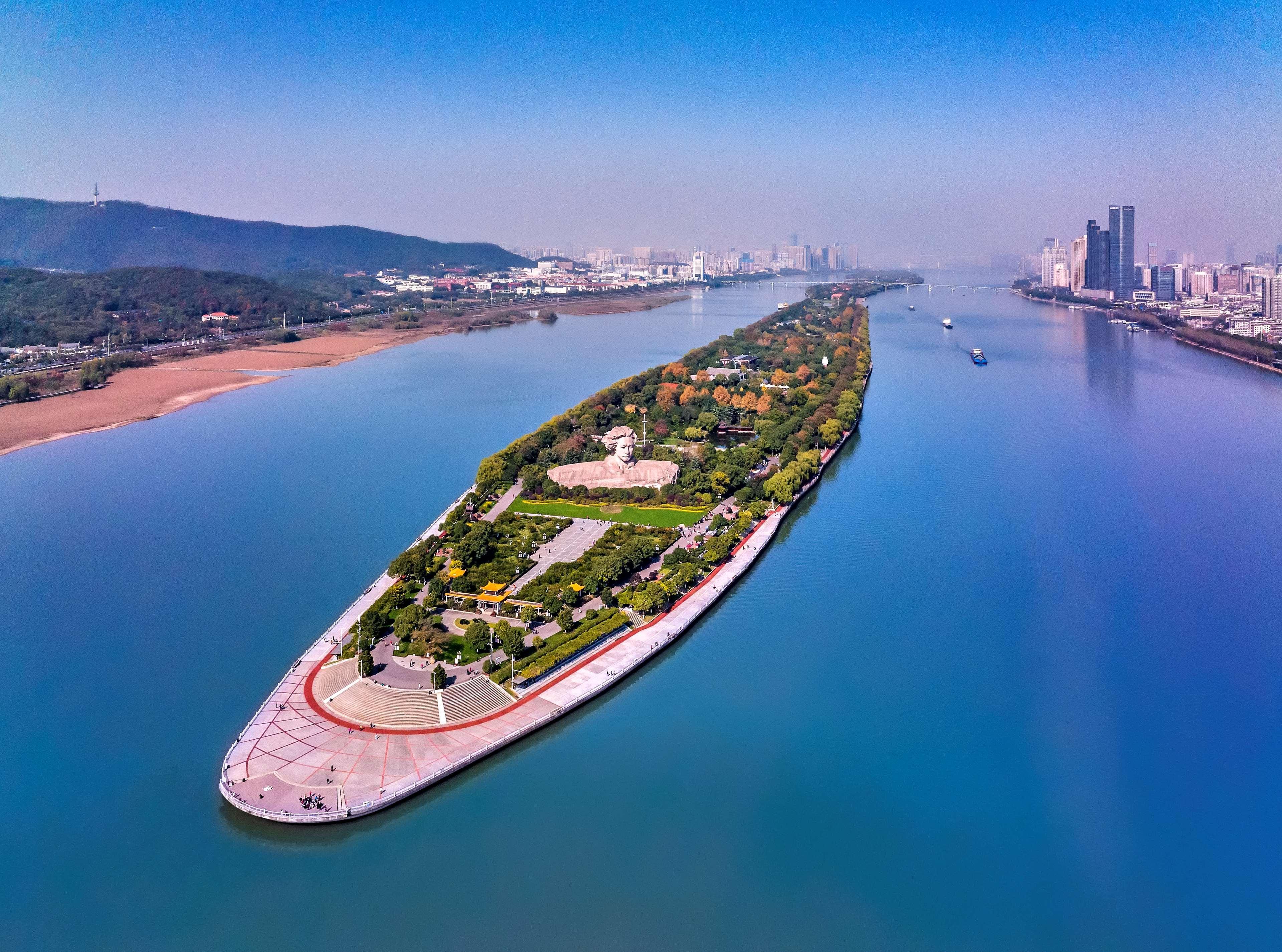 Hilton Changsha Riverside Exterior foto