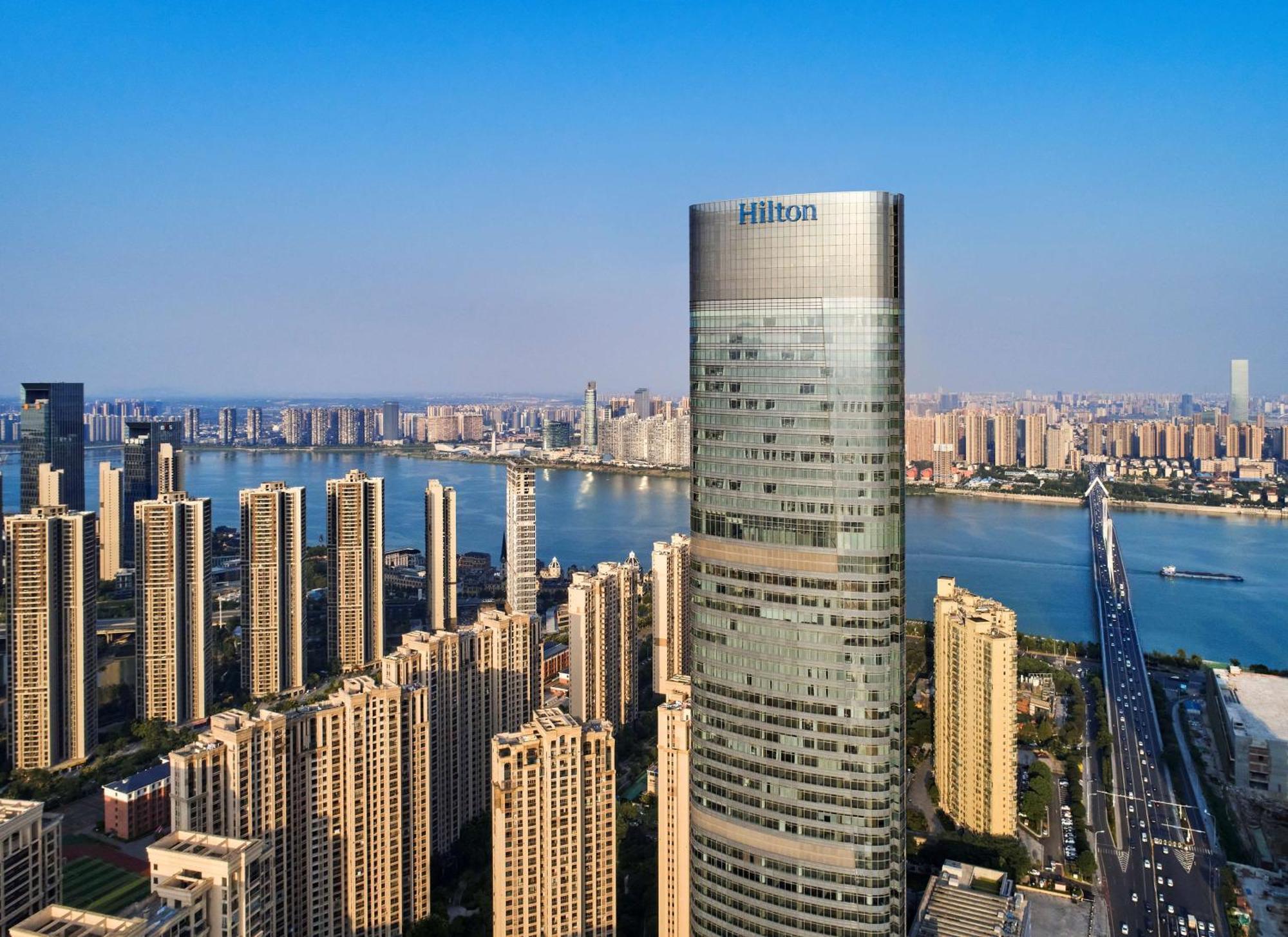 Hilton Changsha Riverside Exterior foto
